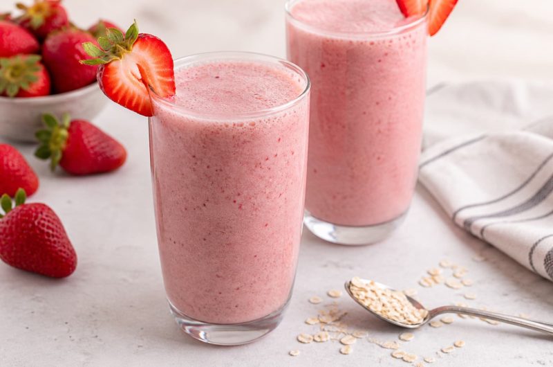 Oatmeal Strawberry Smoothie